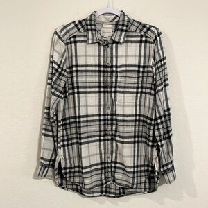American Eagle Women’s Boyfriend Flannel Shirt Medium Ahh-mazingly Soft Plaid